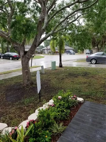 2718 Feiffer Circle Sarasota FL 34235