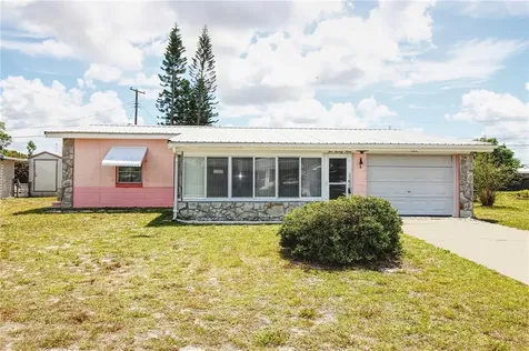 229 Raymond Avenue Frostproof FL 33843