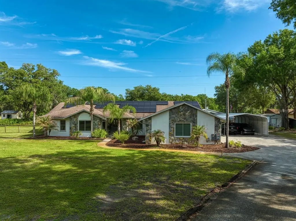 7314 W Knights Griffin Road Plant City FL 33565