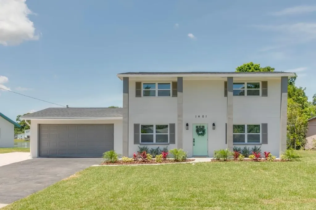1401 84th Avenue N St Petersburg FL 33702