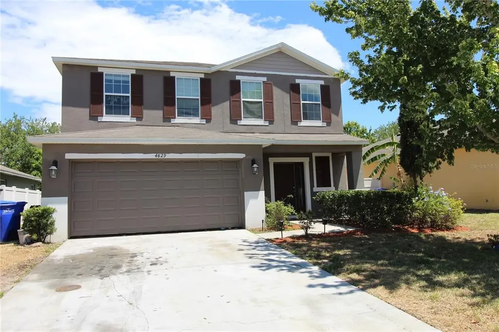 4829 Grassy Knoll Drive Tavares FL 32778