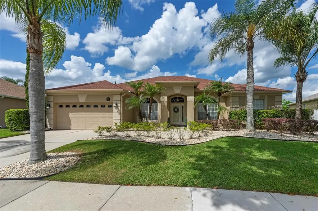 2056 Cascades Cove Drive Orlando FL 32820