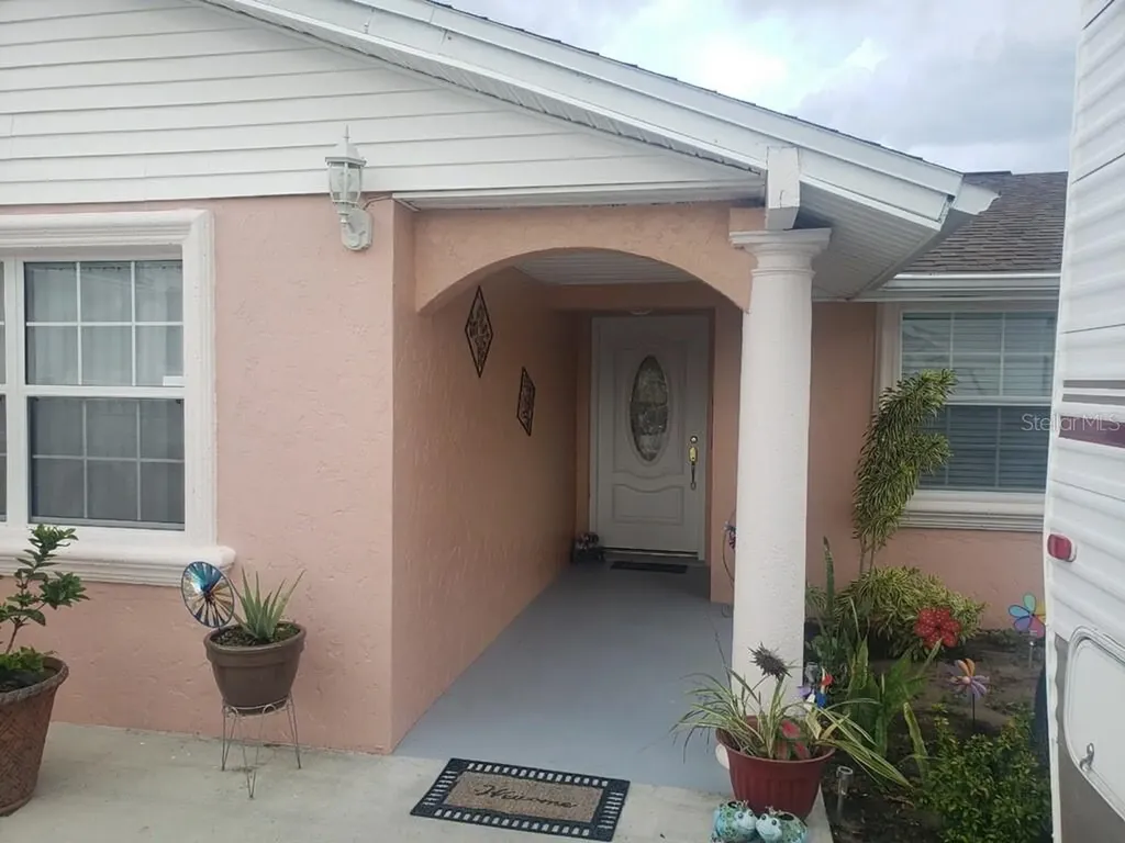 12401 Kiwi Avenue Tampa FL 33625