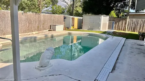 8783 57th Street N Pinellas Park FL 33782