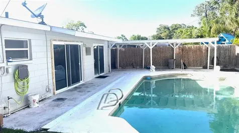 8783 57th Street N Pinellas Park FL 33782