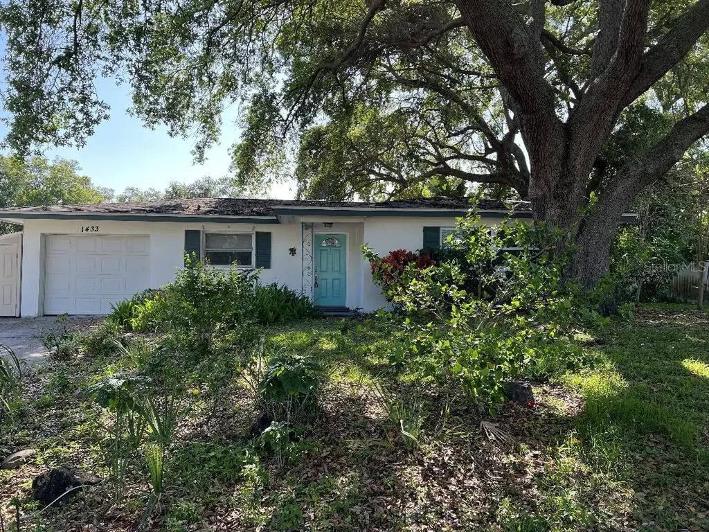1433 Joel Lane Clearwater FL 33755