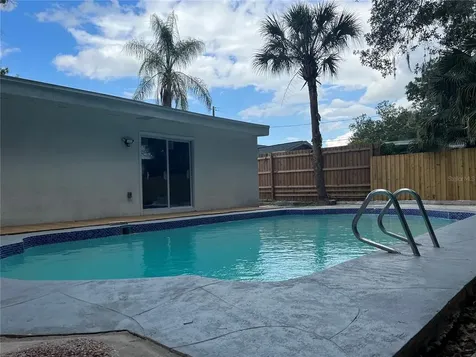 1217 E Norfolk Street Tampa FL 33604