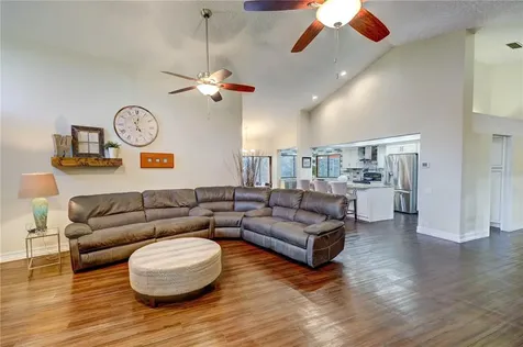 13905 Oberlin Manor Way Tampa FL 33613