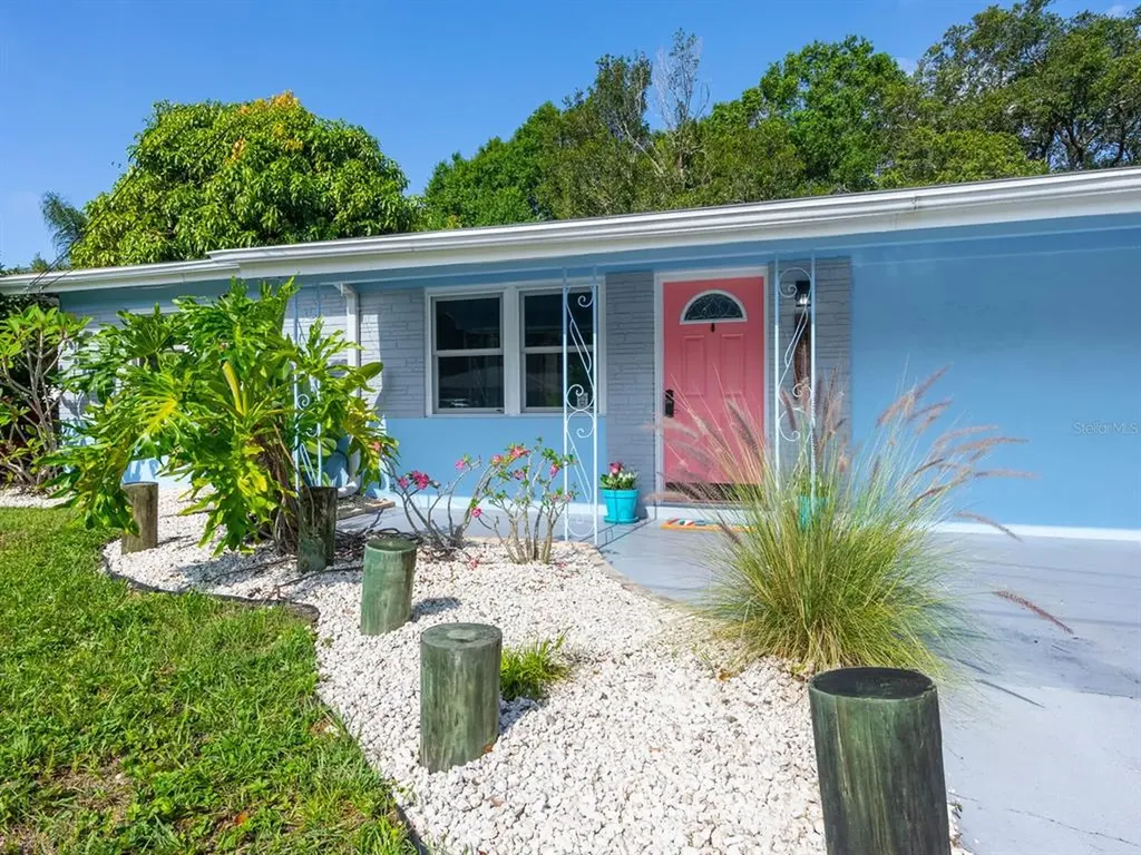 3020 Pafko Drive Sarasota FL 34232