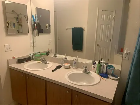 974 Cambridge Court Kissimmee FL 34758