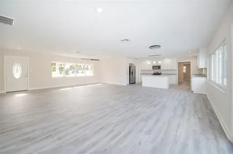 1173 Yarnell Avenue Lake Wales FL 33853