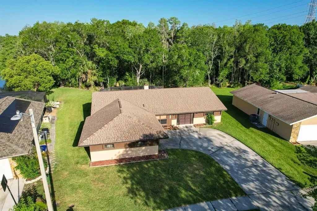 816 Jacaranda Drive Oldsmar FL 34677