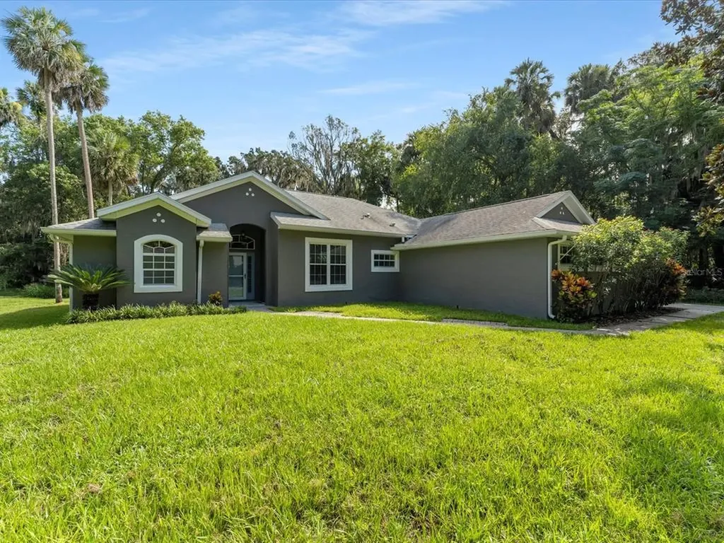 16735 Beauclaire Court Tavares FL 32778