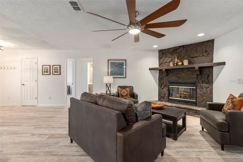 1900 NW 73rd Terrace Ocala FL 34482