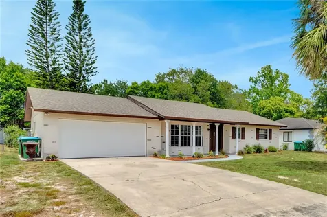 1064 W Embassy Drive Deltona FL 32725