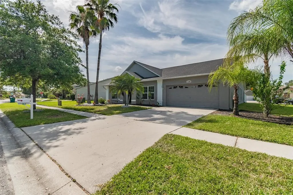 31906 Grand Reserve Place Wesley Chapel FL 33545