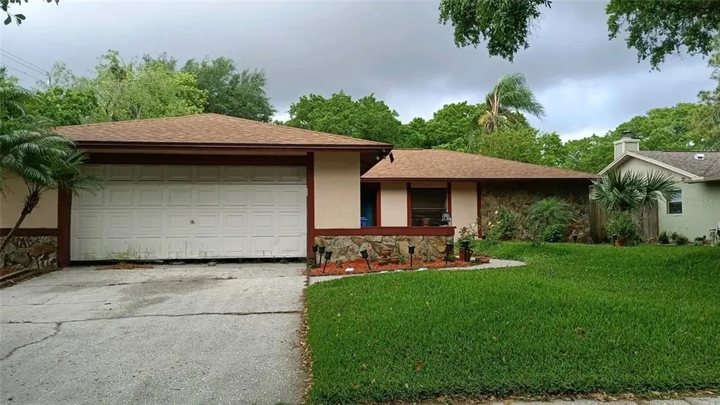 15702 Warbler Place Tampa FL 33624