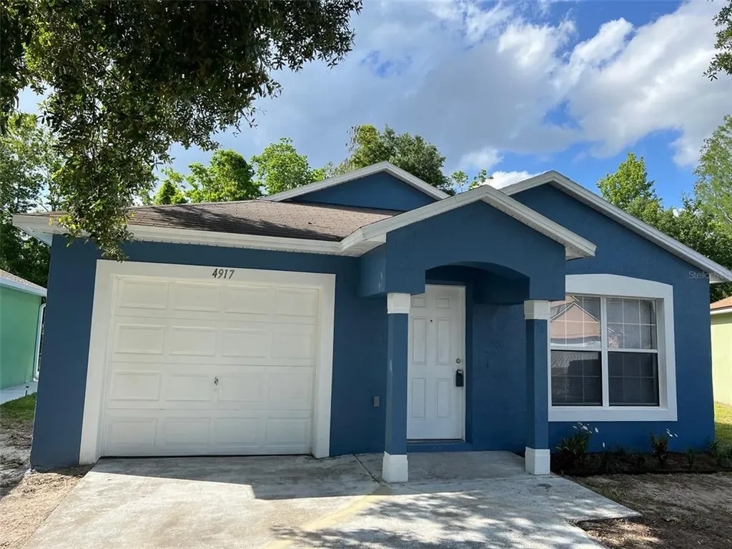4917 Vista Lago Drive Orlando FL 32811
