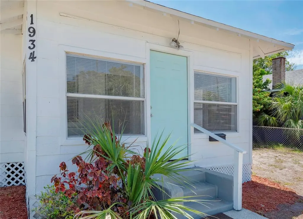 1934 23rd Street S St Petersburg FL 33712