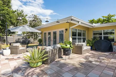 2329 Siesta Drive Sarasota FL 34239