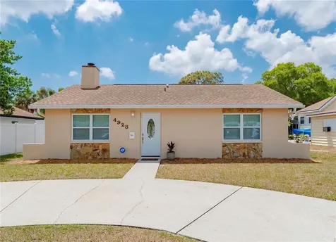 4928 30th Avenue N St Petersburg FL 33710