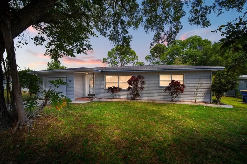 1357 S Betty Lane Clearwater FL 33756