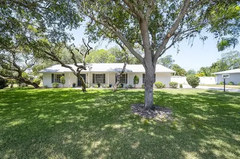 504 65th Street Court NW Bradenton FL 34209