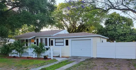 6051 16th Avenue N St Petersburg FL 33710