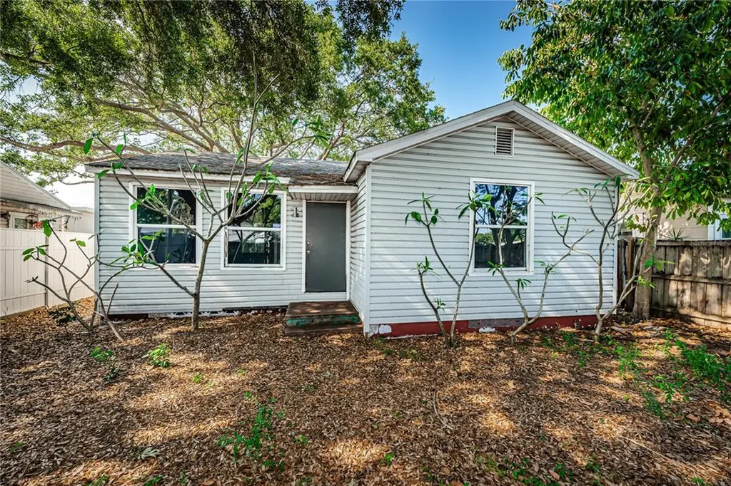 2311 38th Avenue N St Petersburg FL 33713