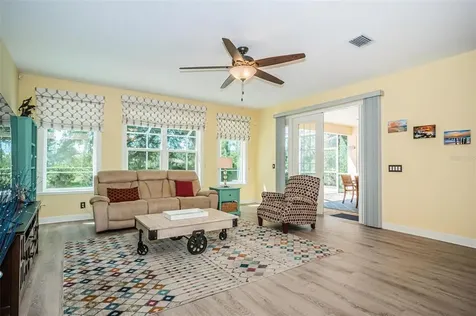 10101 Garden Retreat Court Tampa FL 33647