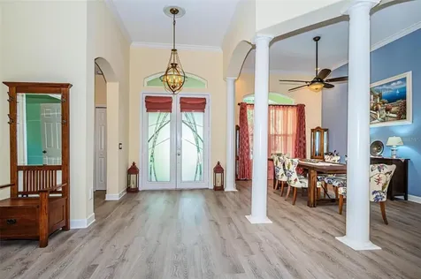 10101 Garden Retreat Court Tampa FL 33647