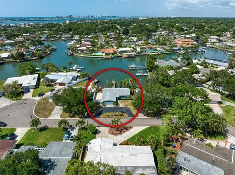 4017 Church Creek Point Largo FL 33774