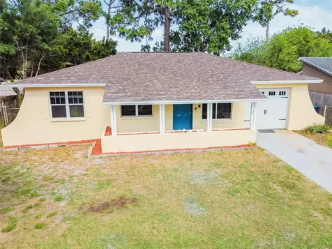 9389 93rd Street Seminole FL 33777