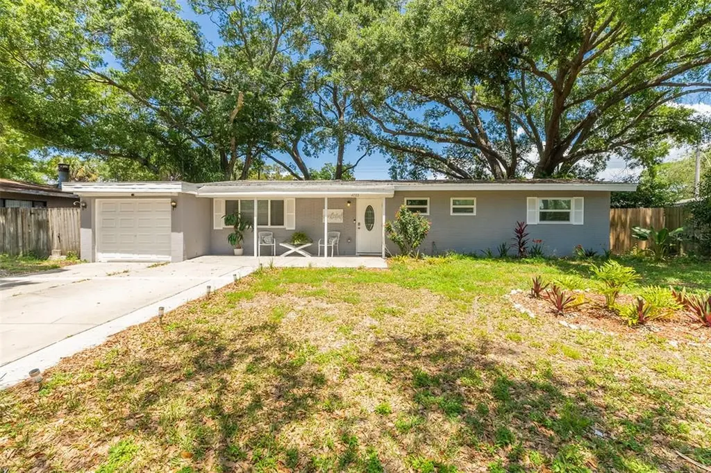 4733 W Trilby Avenue Tampa FL 33616