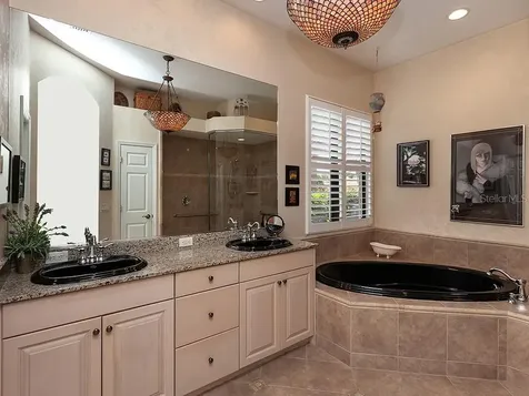 7142 Whitemarsh Circle Lakewood Ranch FL 34202