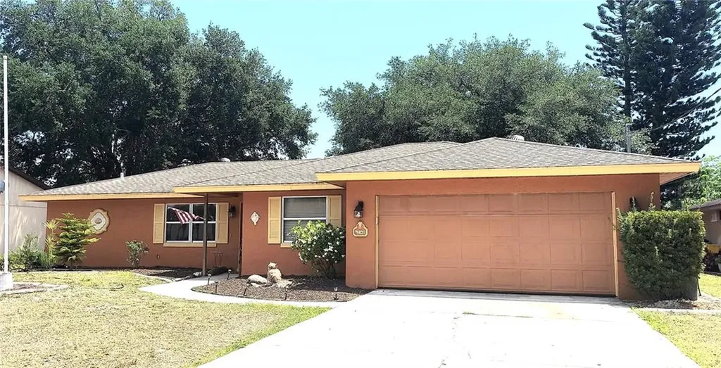 6148 Hoffman Street North Port FL 34287