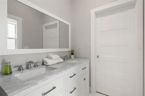 535 12th Avenue N St Petersburg FL 33701