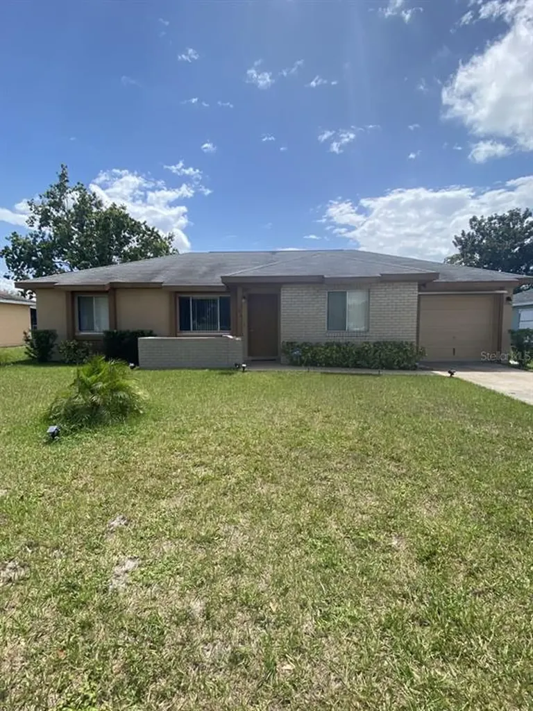 166 Guadalajara Drive Kissimmee FL 34743