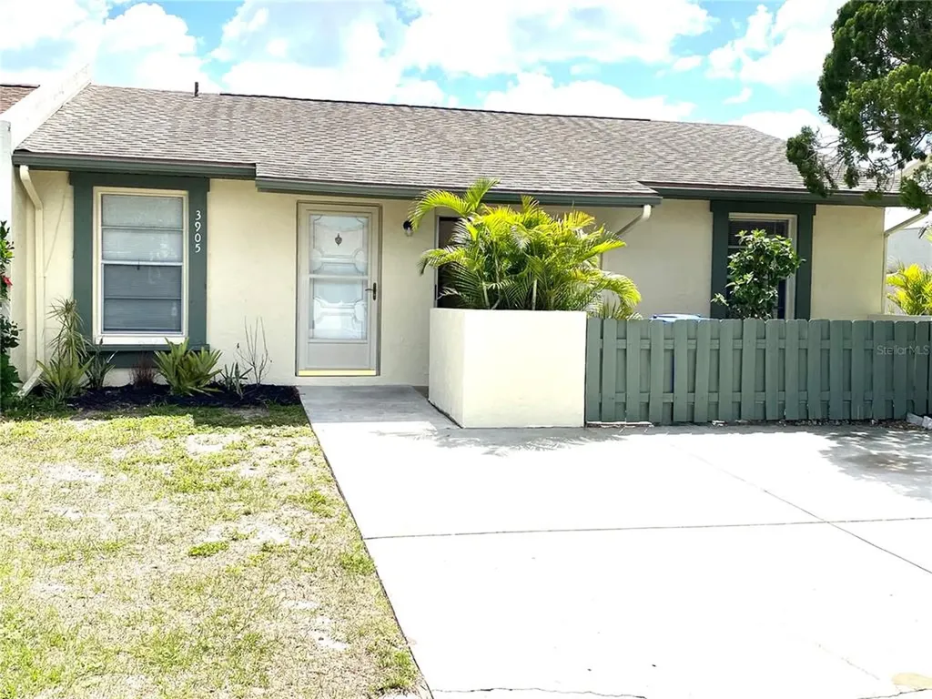 3905 41st Street W Bradenton FL 34205