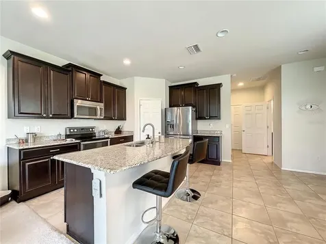 4944 White Sanderling Court Tampa FL 33619