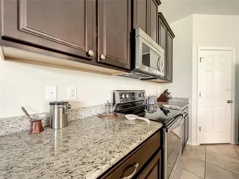 4944 White Sanderling Court Tampa FL 33619