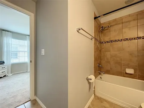 4944 White Sanderling Court Tampa FL 33619