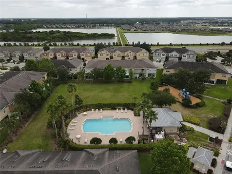 4944 White Sanderling Court Tampa FL 33619