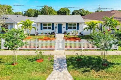821 42nd Avenue N St Petersburg FL 33703