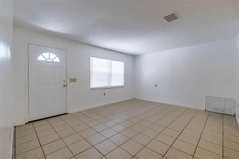 517 Winham Street Tampa FL 33619