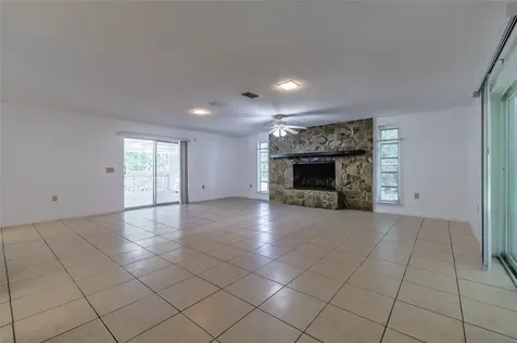 517 Winham Street Tampa FL 33619