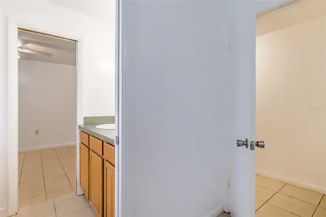 517 Winham Street Tampa FL 33619