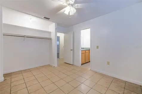 517 Winham Street Tampa FL 33619