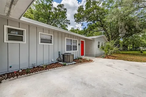 517 Winham Street Tampa FL 33619