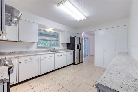 517 Winham Street Tampa FL 33619
